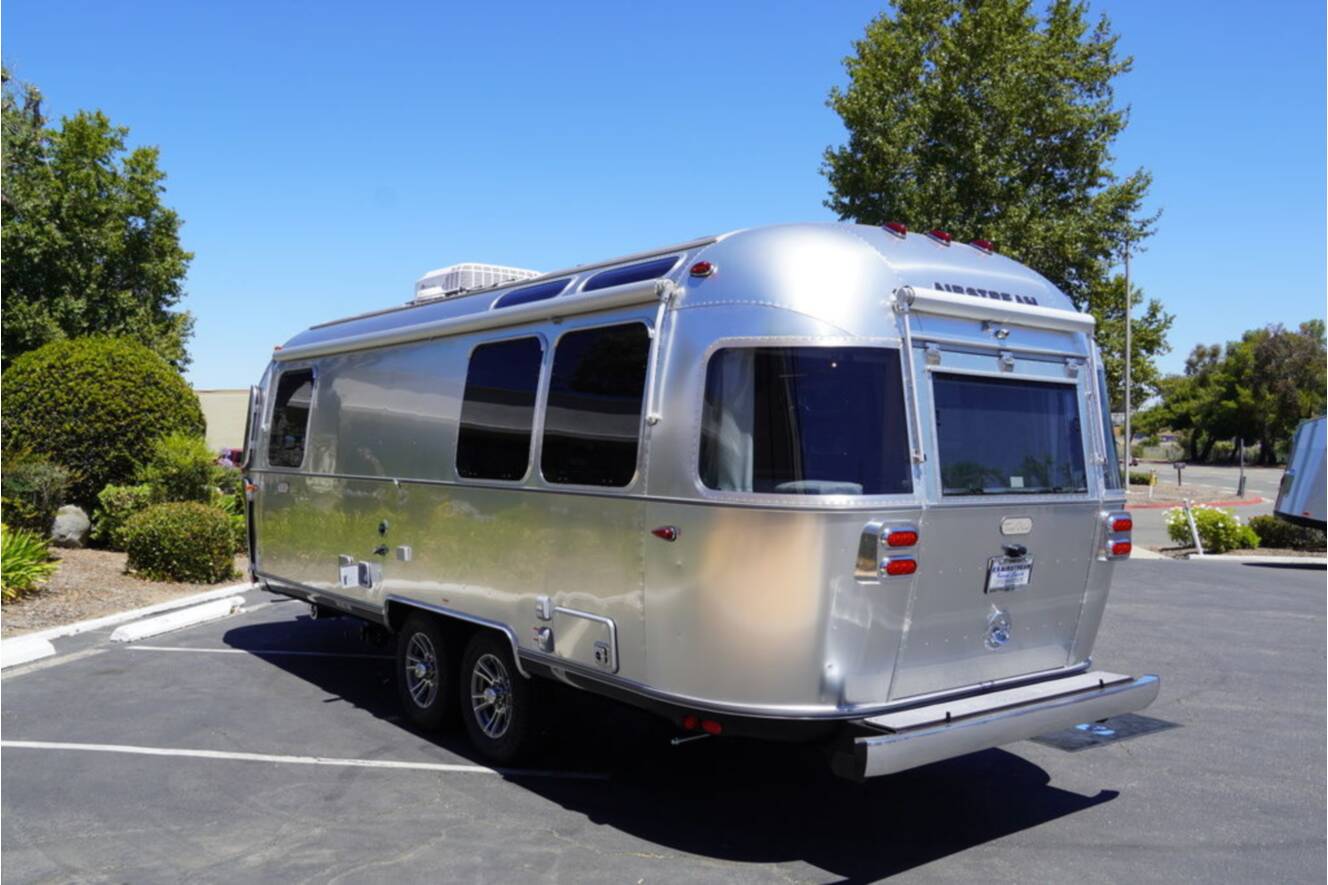 A photo of this 2026 Airstream Trade Wind 25FBQ Hatch