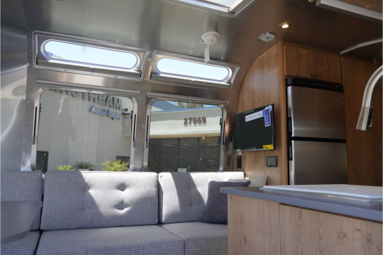A photo of this 2026 Airstream Trade Wind 25FBQ Hatch