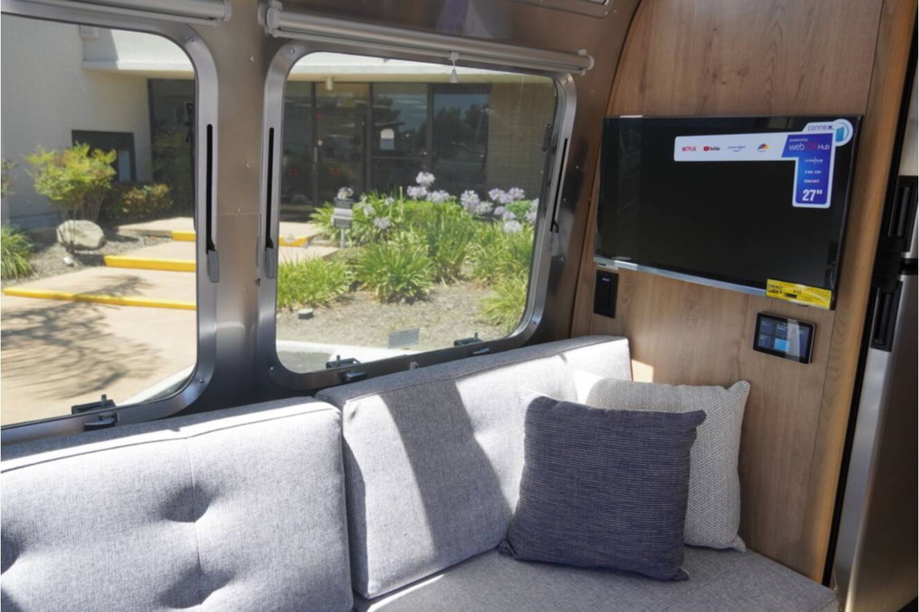 A photo of this 2026 Airstream Trade Wind 25FBQ Hatch