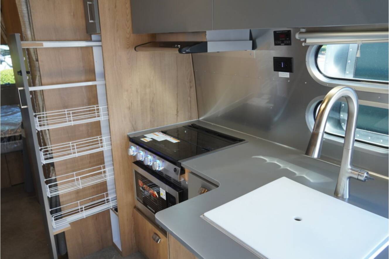 A photo of this 2026 Airstream Trade Wind 25FBQ Hatch