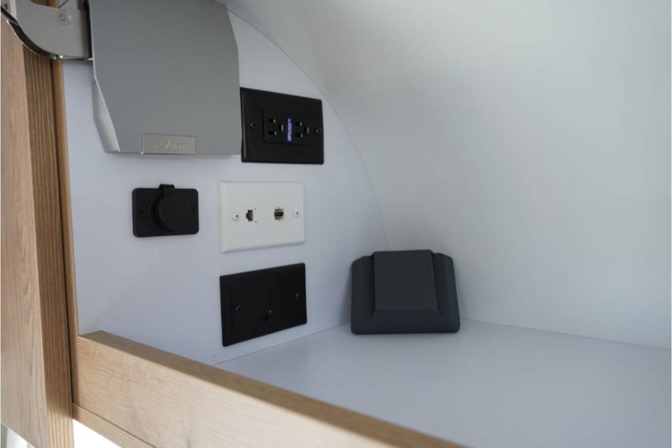 A photo of this 2026 Airstream Trade Wind 25FBQ Hatch