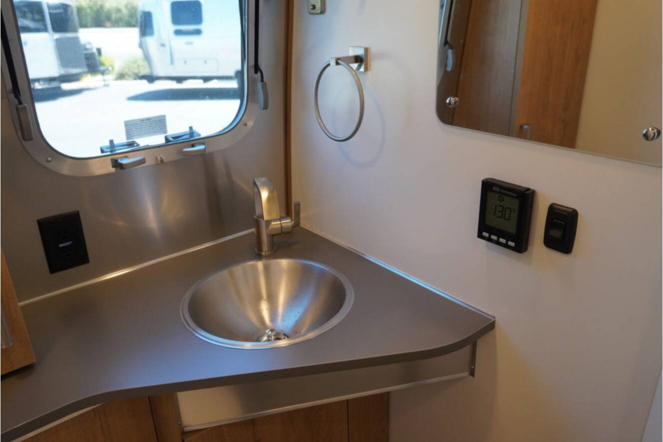 A photo of this 2026 Airstream Trade Wind 25FBQ Hatch