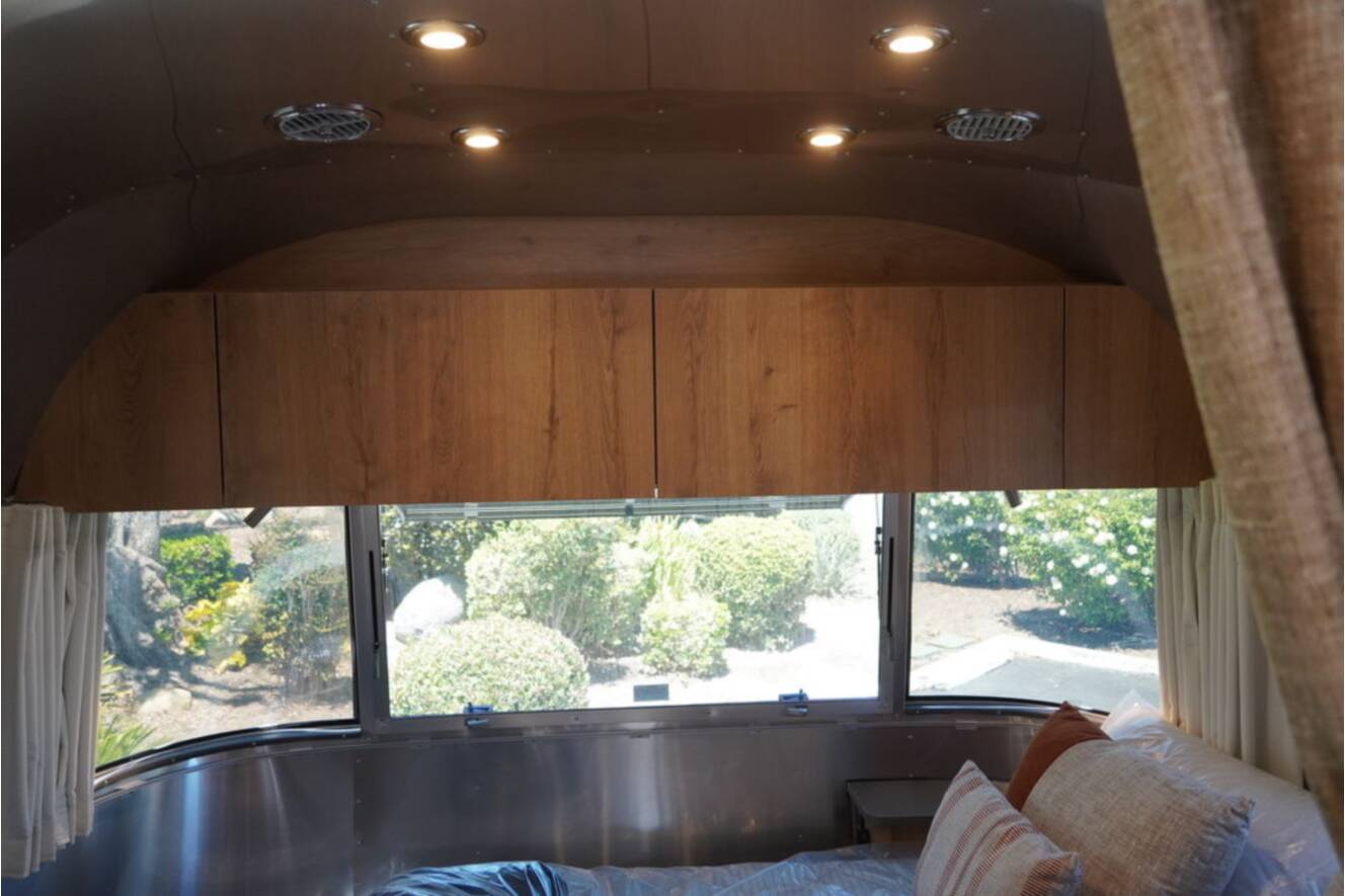 A photo of this 2026 Airstream Trade Wind 25FBQ Hatch