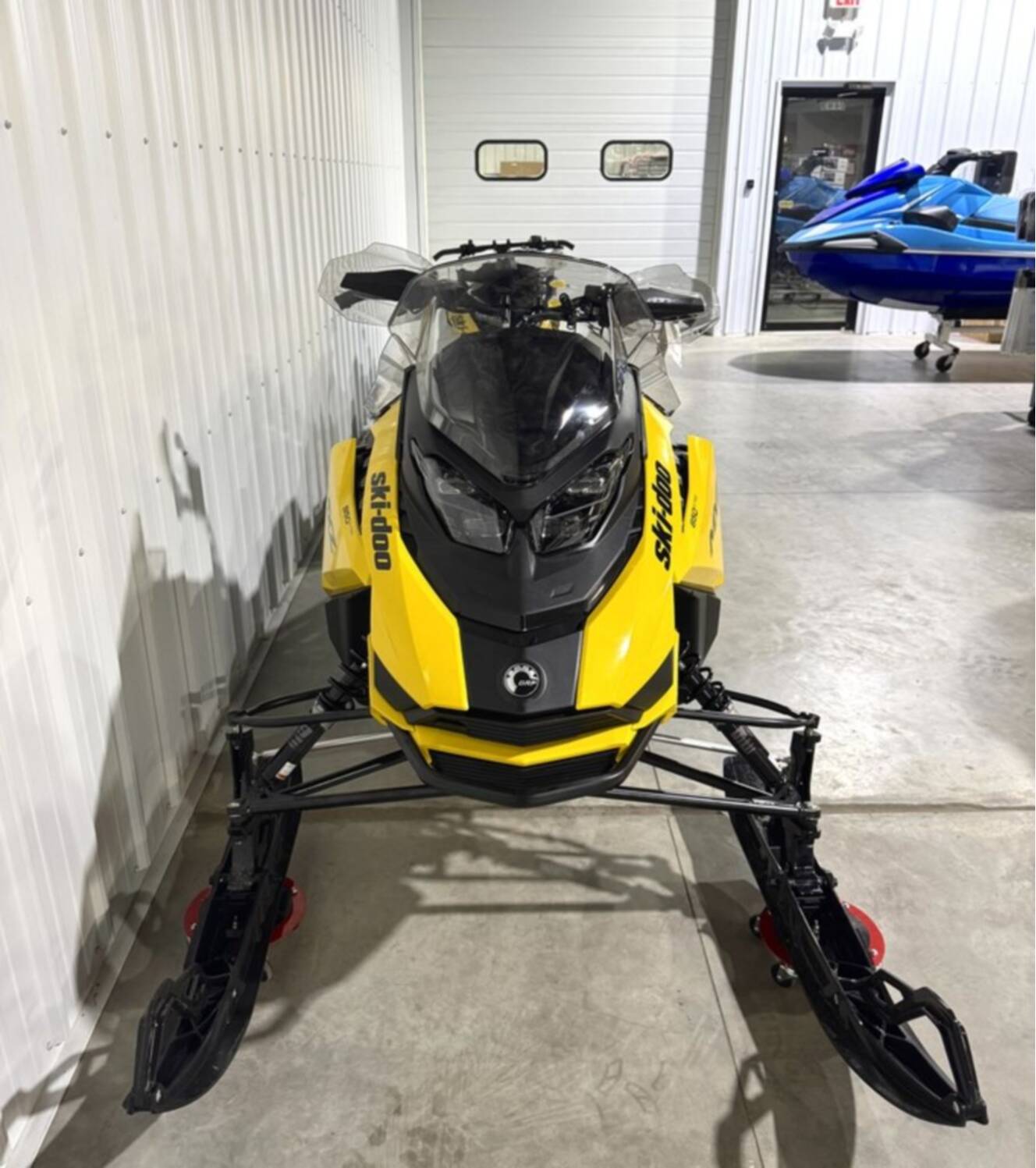 A photo of this 2025 Ski-Doo MXZ® Adrenaline® 850 E-TEC129 RipSaw 1.25_Yellow