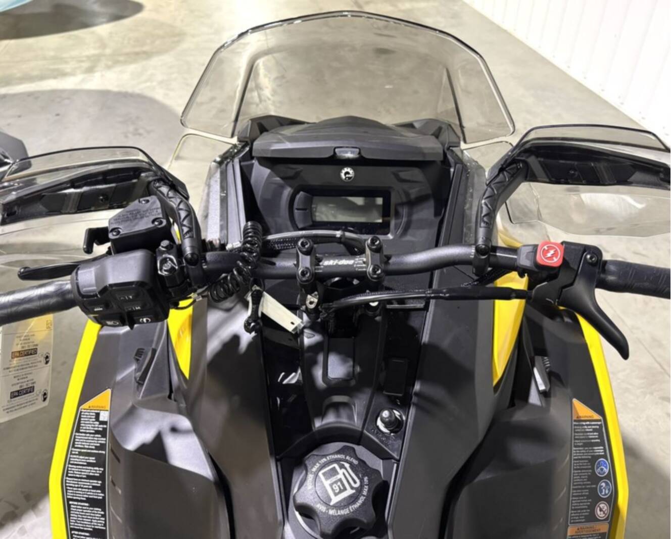 A photo of this 2025 Ski-Doo MXZ® Adrenaline® 850 E-TEC129 RipSaw 1.25_Yellow