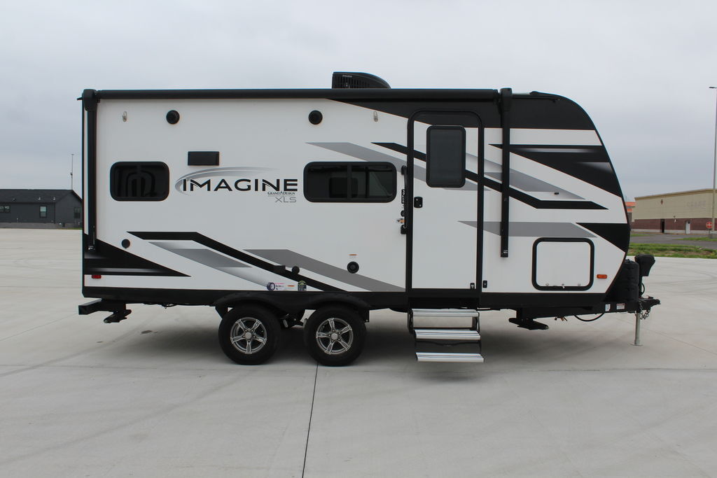 2022 Grand Design Imagine XLS 17MKE in marion IL