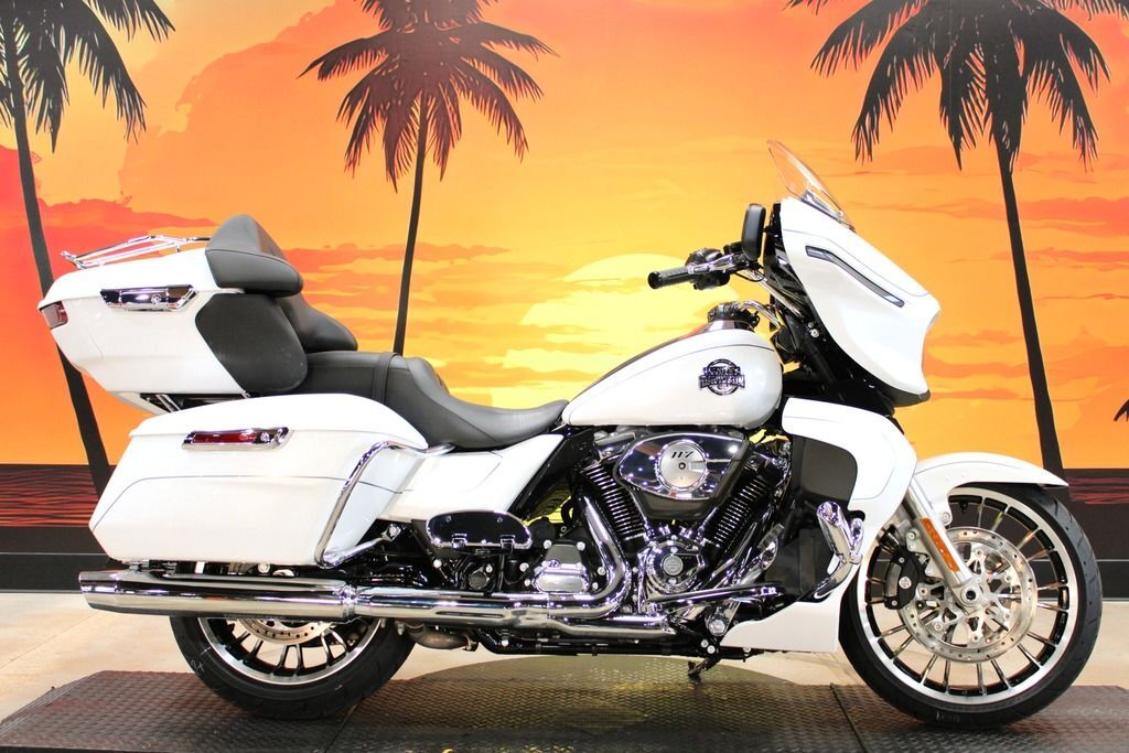 2026 Harley-Davidson® FLHXL - Street Glide® Limited LIMITED in Ormond Beach, FL