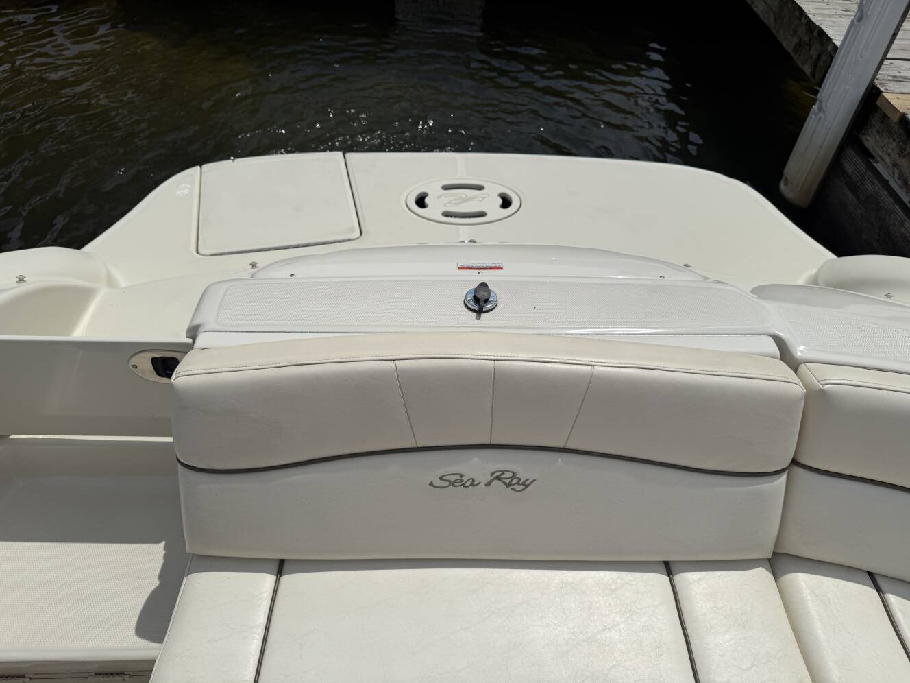 A photo of this 2008 Sea Ray 200 Sundeck®