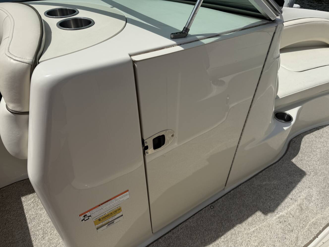 A photo of this 2008 Sea Ray 200 Sundeck®