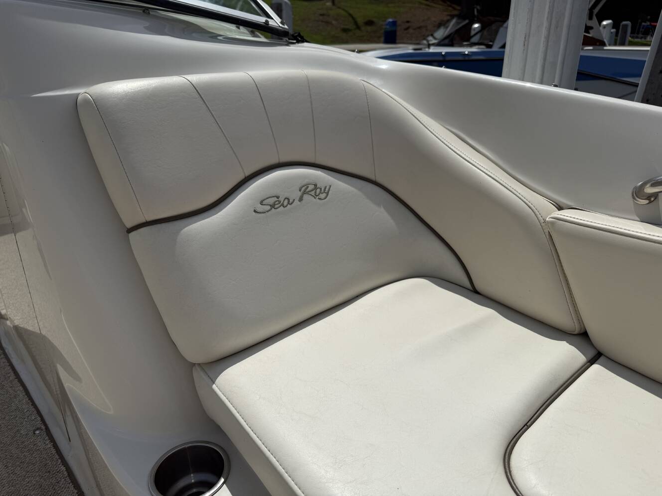 A photo of this 2008 Sea Ray 200 Sundeck®