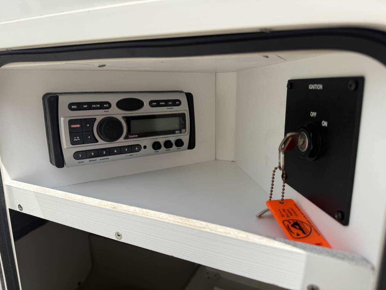 A photo of this 2008 Sea Ray 200 Sundeck®