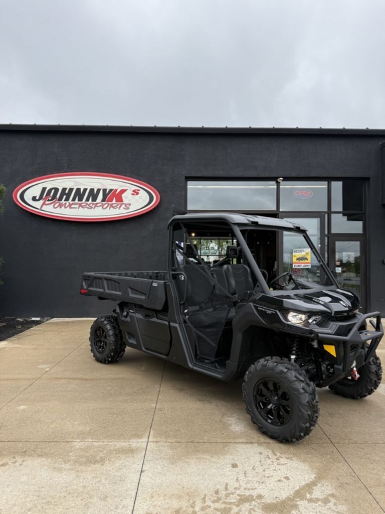 2026 Can-Am Defender PRO XT HD10 in niles OH