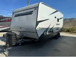 2024 ECLIPSE RECREATIONAL VEHICLES ICONIC 2120SBE