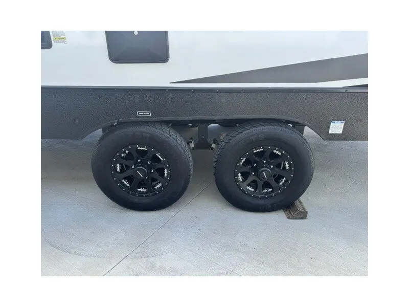 2024 ECLIPSE RECREATIONAL VEHICLES ICONIC 2120SBE