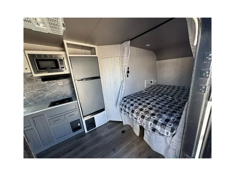2024 ECLIPSE RECREATIONAL VEHICLES ICONIC 2120SBE