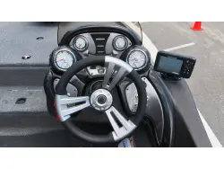 2022 Tracker 195TXW
