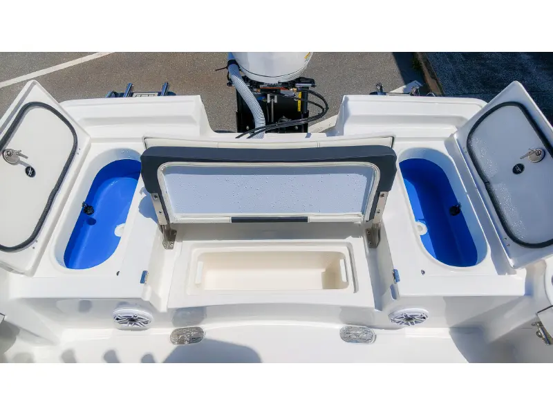 2027 Tidewater 2300 Carolina Bay