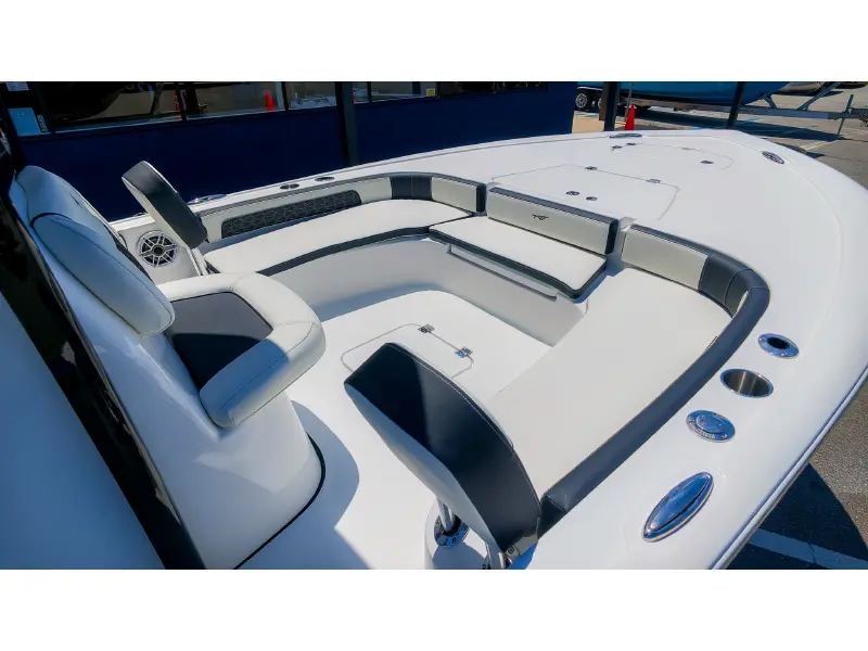 2027 Tidewater 2300 Carolina Bay
