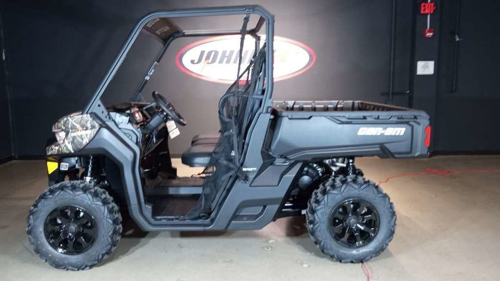 2026 Can-Am Defender DPS HD7 Dark Wildland Camo in elyria OH