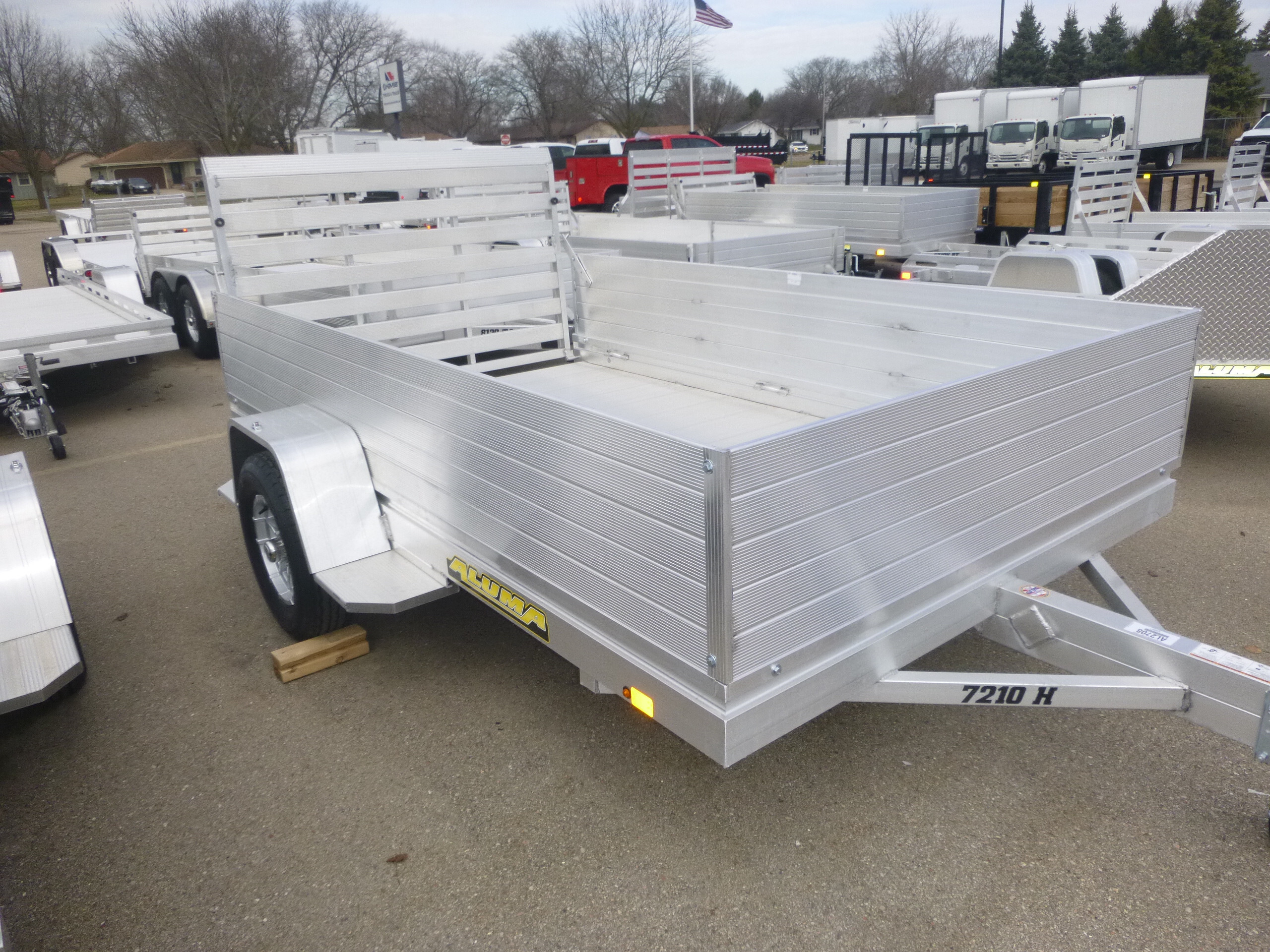 2027 Aluma 7210H in Janesville, WI