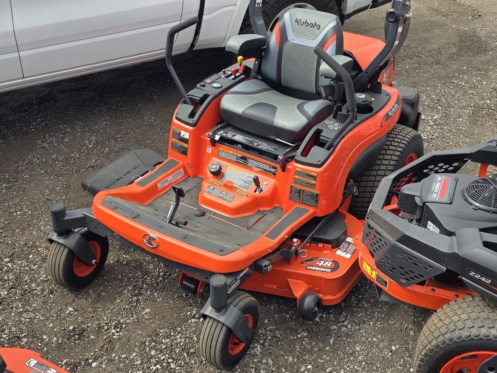 Kubota Zero-Turn Mowers ZG222 in Panama City, FL
