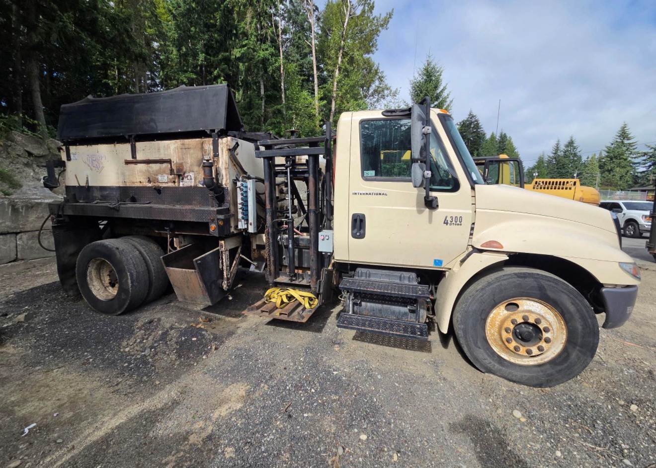 2002 International 4300 in Stanwood, WA