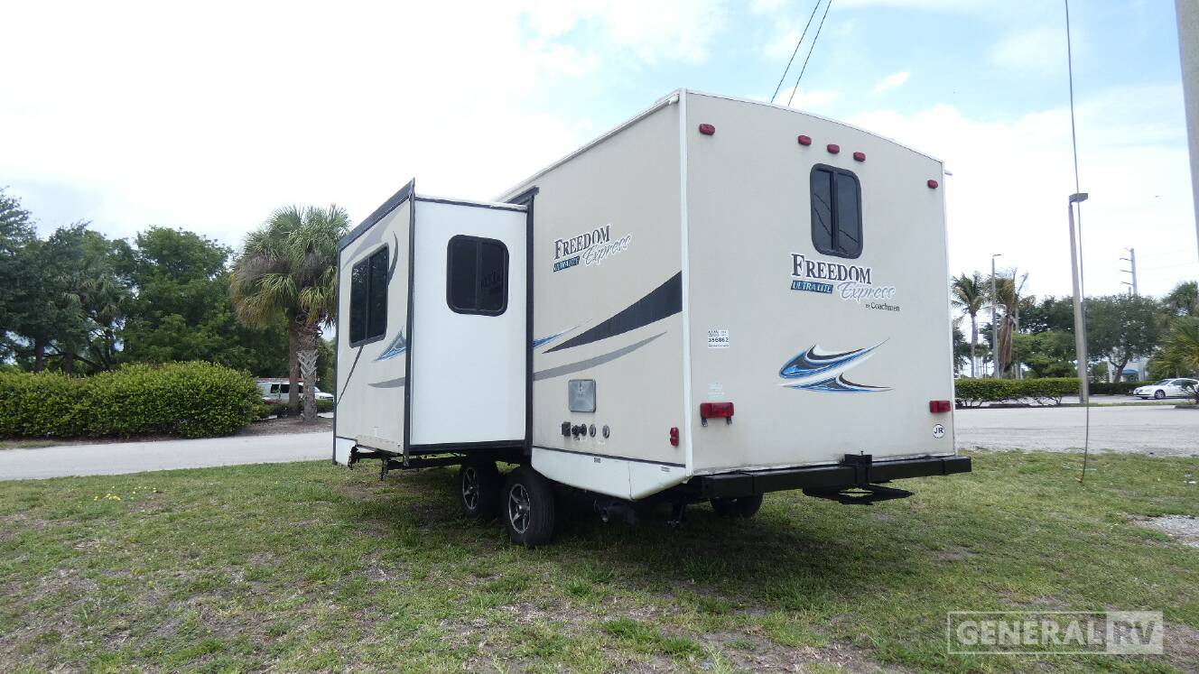 A photo of this 2019 Coachmen Freedom Express Ultra Lite 248RBS