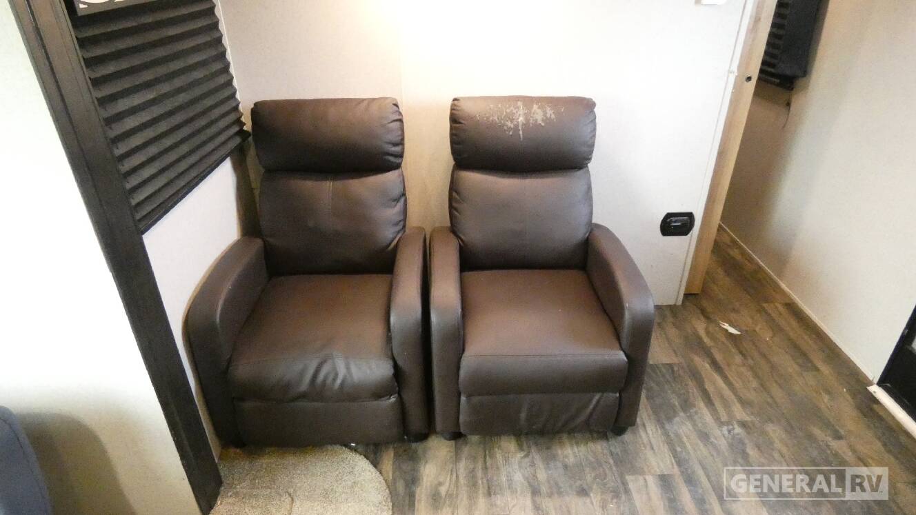 A photo of this 2019 Coachmen Freedom Express Ultra Lite 248RBS