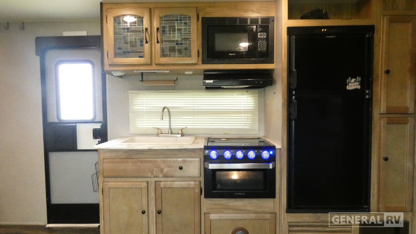 A photo of this 2019 Coachmen Freedom Express Ultra Lite 248RBS