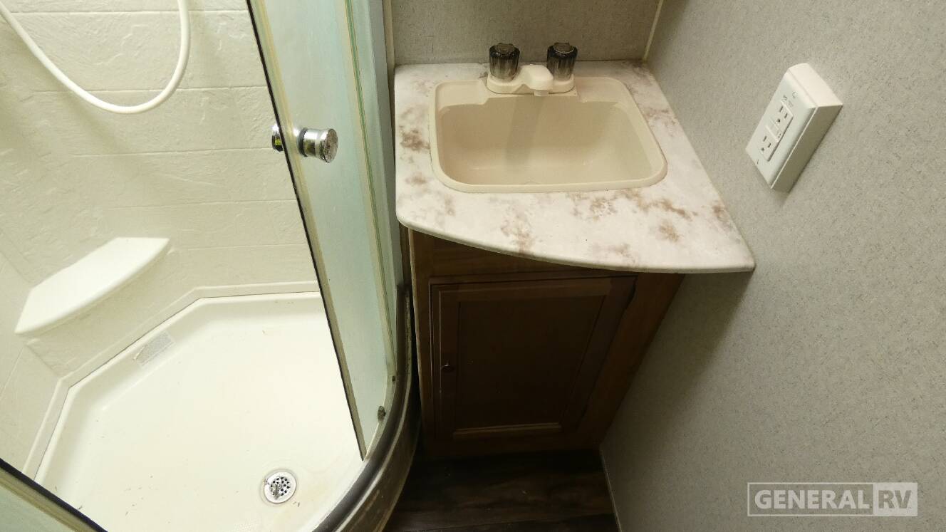 A photo of this 2019 Coachmen Freedom Express Ultra Lite 248RBS