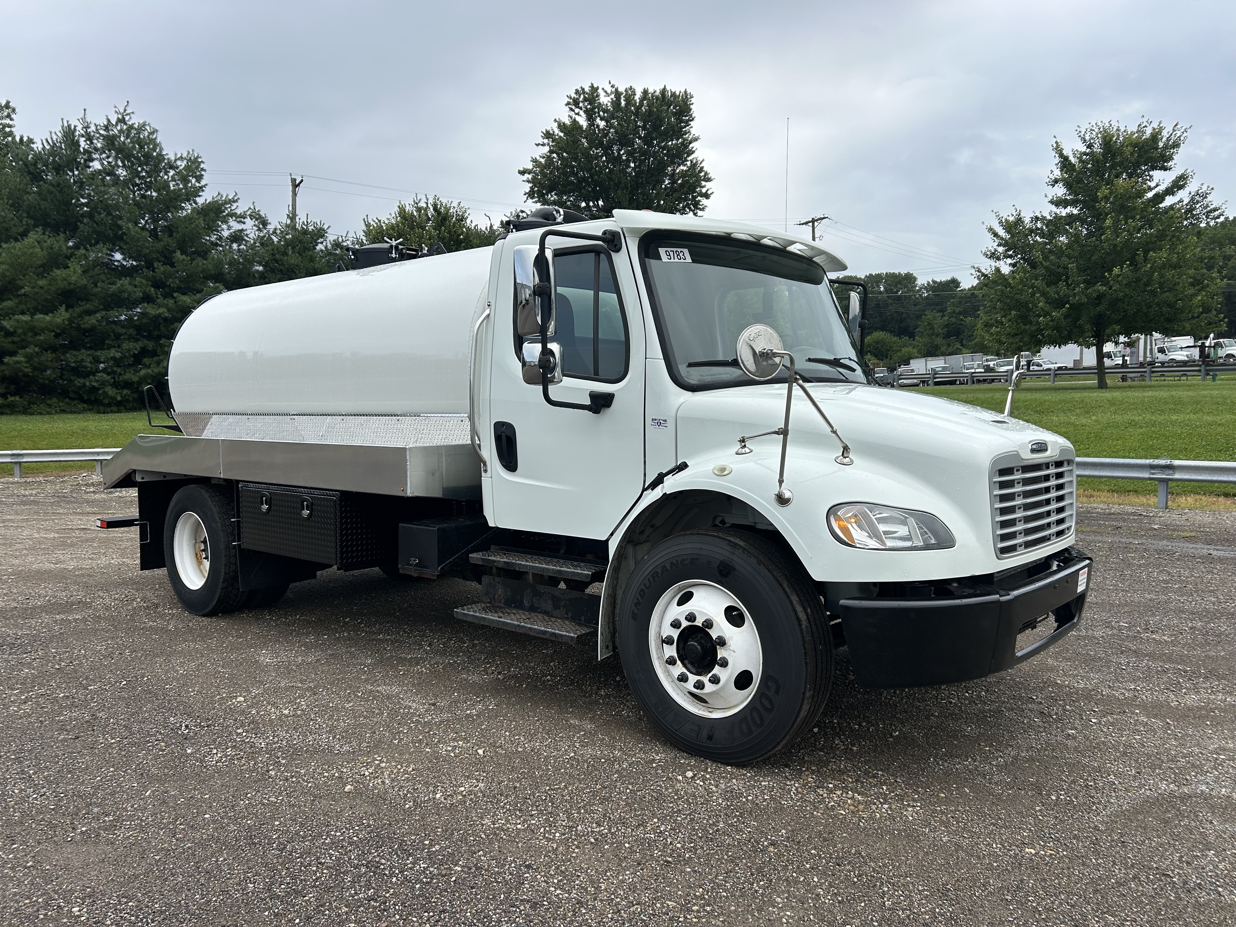 2019 FREIGHTLINER BUSINESS CLASS M2 106 in Mount Vernon, OH