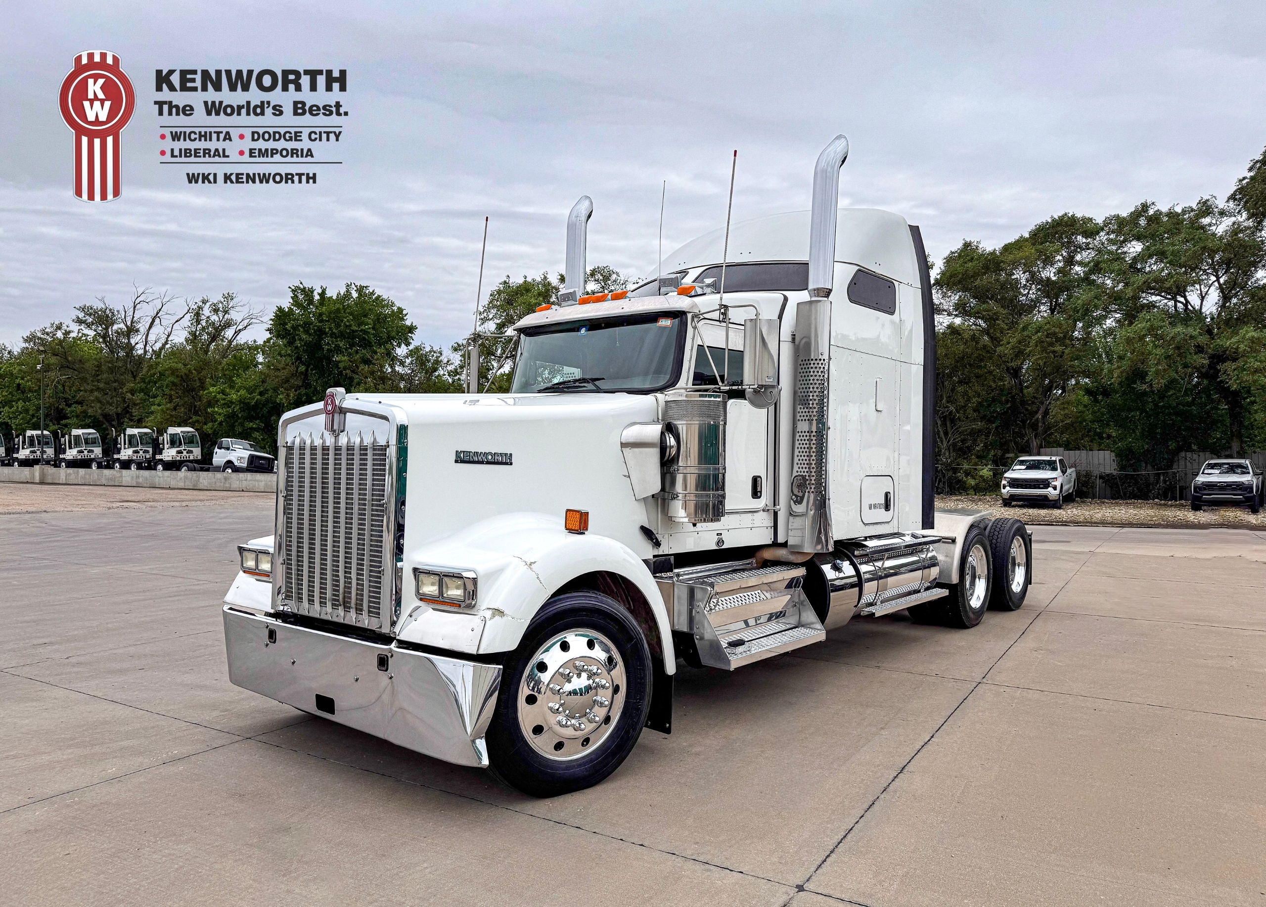 2022 KENWORTH W900L in Liberal, KS