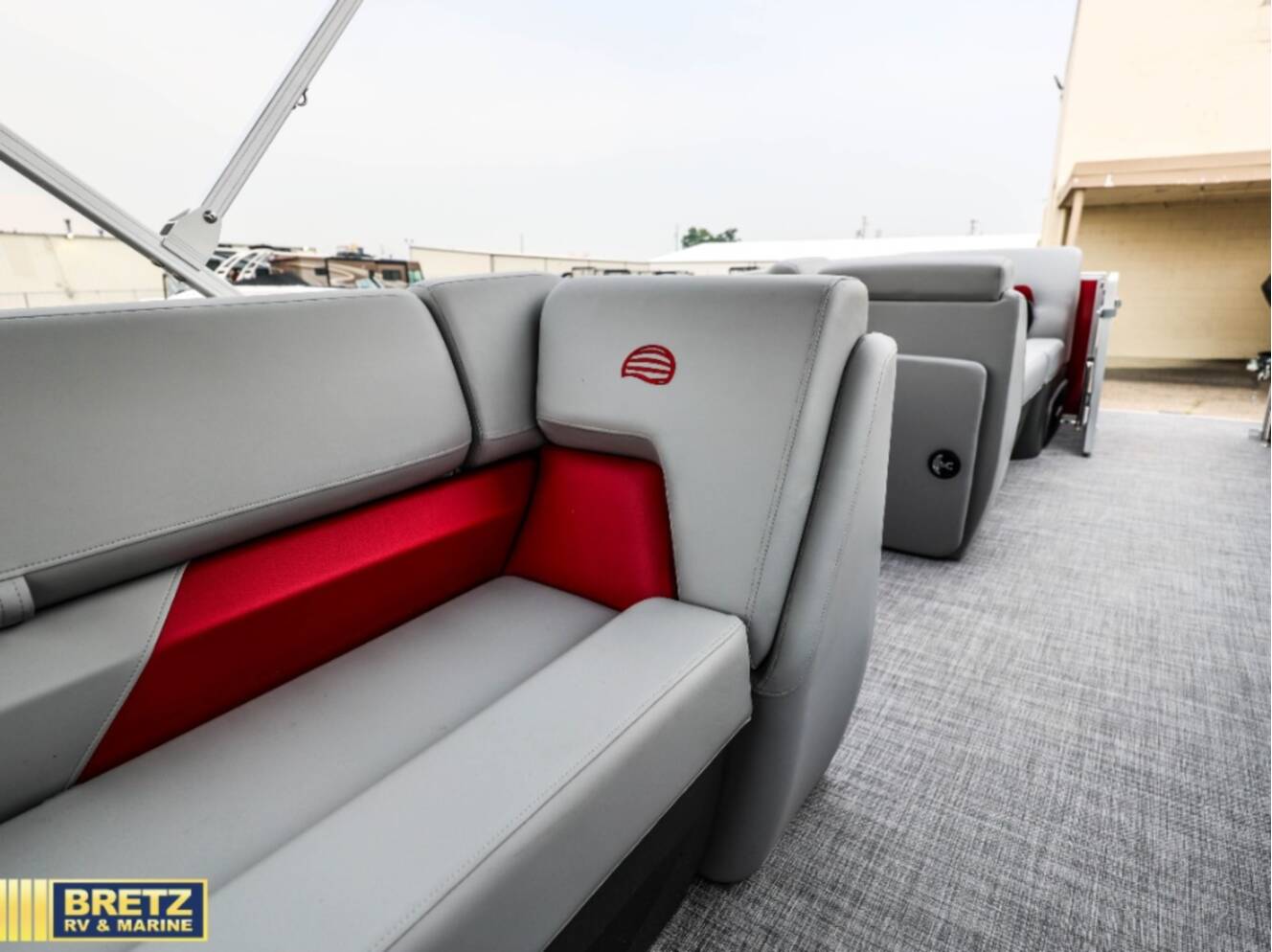 A photo of this 2026 Sun Tracker Party Barge 20 DLX