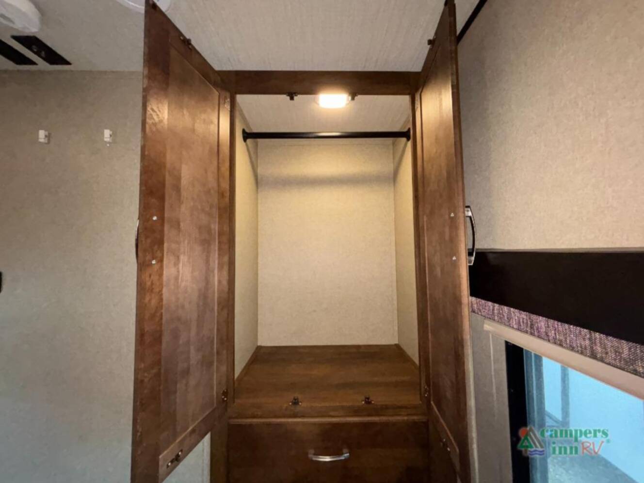 A photo of this 2018 Grand Design Reflection 285BHTS
