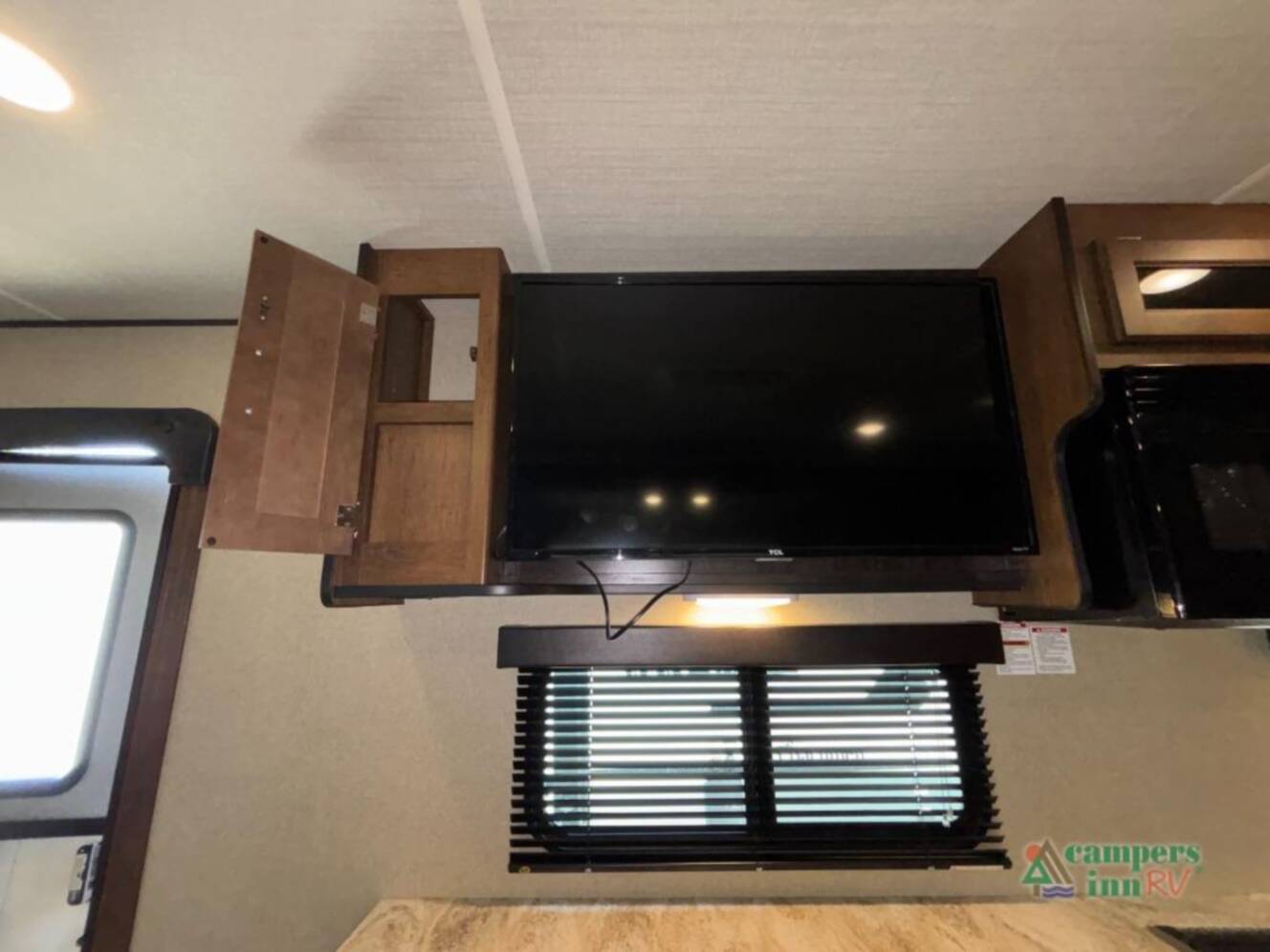A photo of this 2018 Grand Design Reflection 285BHTS