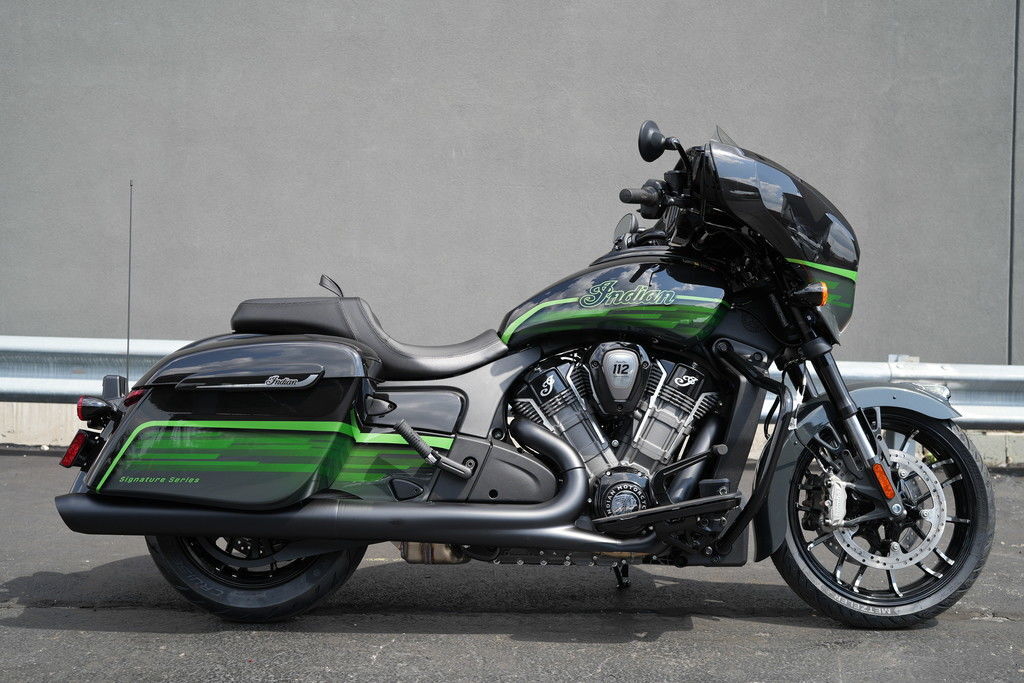 2026 Indian Motorcycle Chieftain PowerPlus Dark Horse Signature Series Abyss M DARK HORSE in Elmhurst, IL