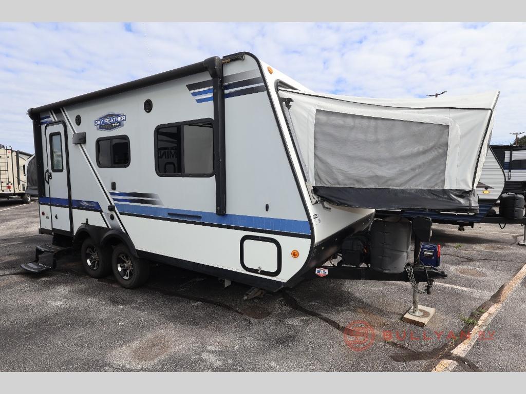 2018 Jayco Jay Feather X19H in duluth MN