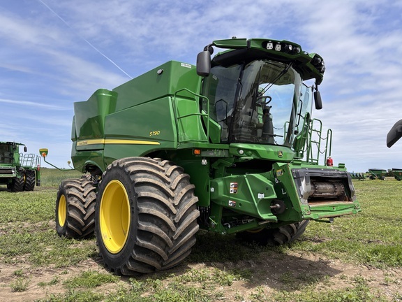 2023 John Deere S790 in Edinburg, IL