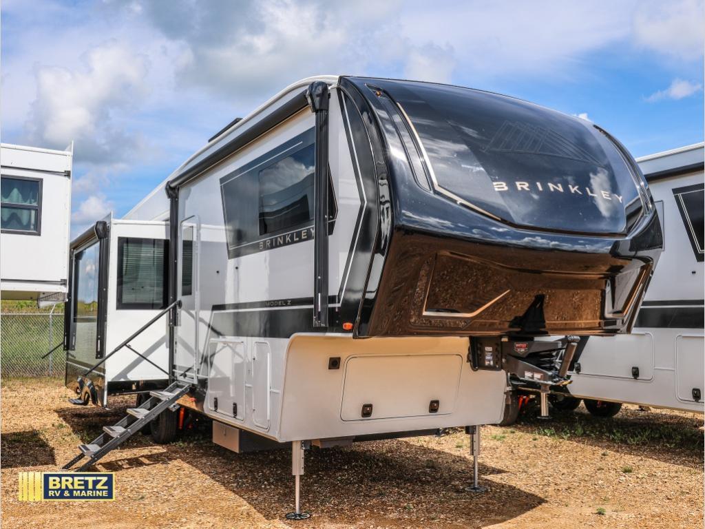 2027 Brinkley Model Z 3210 in lake crystal MN
