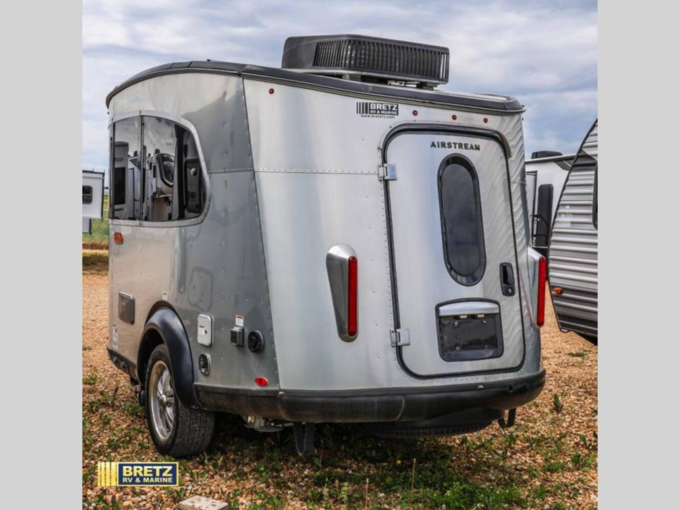 A photo of this 2017 Airstream Basecamp 16