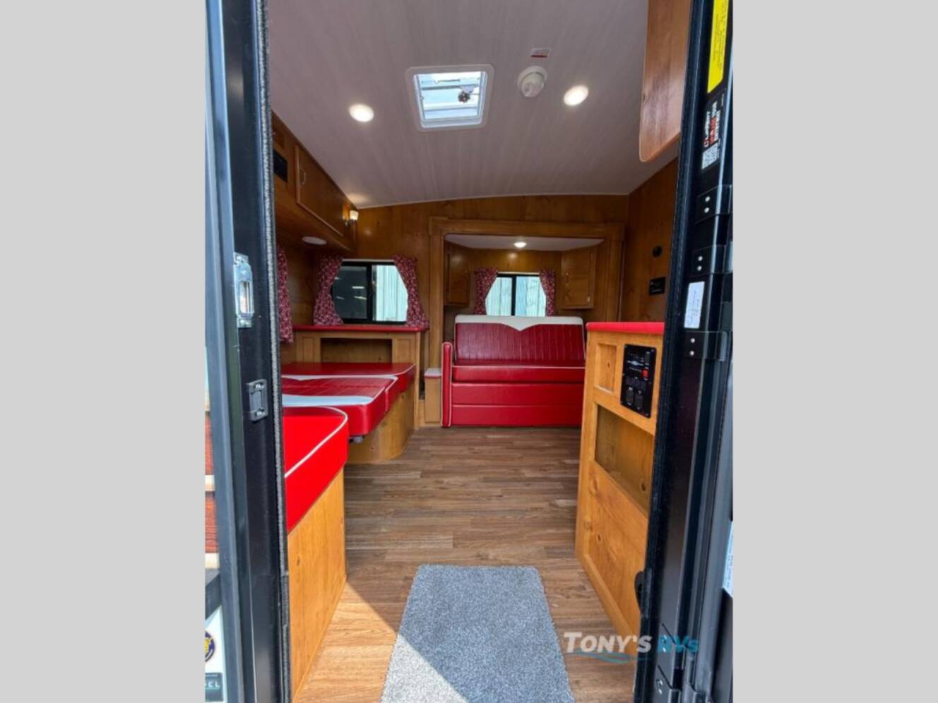 A photo of this 2027 Gulf Stream Rv Vintage Cruiser 23RSS