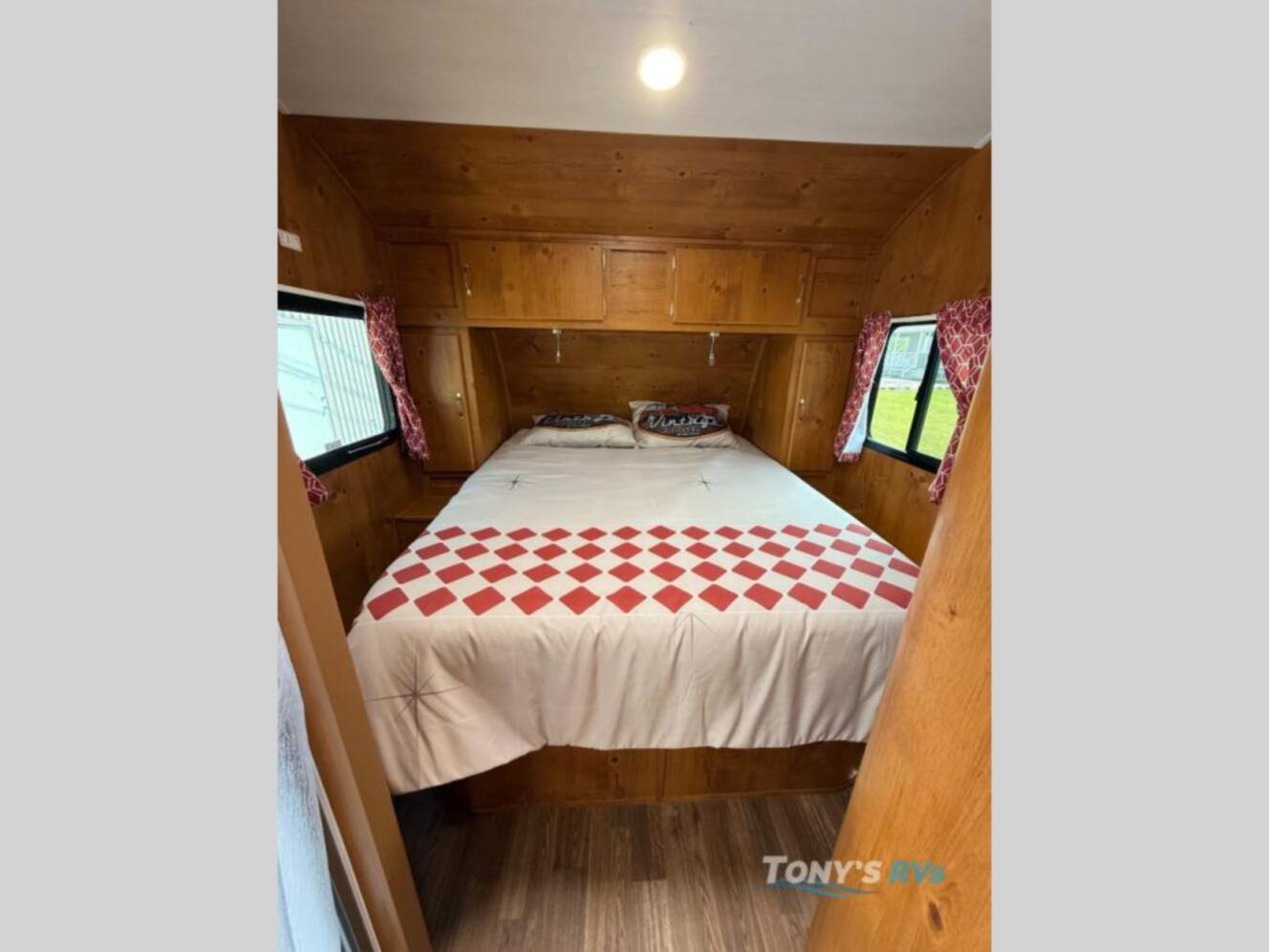 A photo of this 2027 Gulf Stream Rv Vintage Cruiser 23RSS