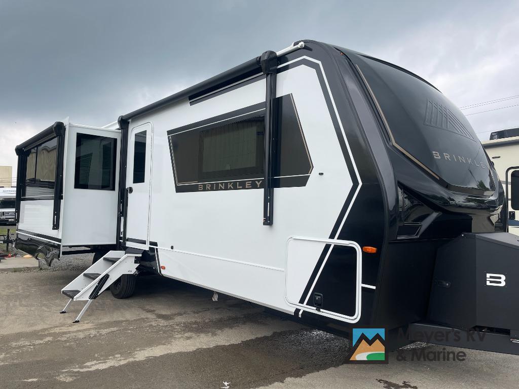 2027 Brinkley Model Z Air 297 in mt morris PA
