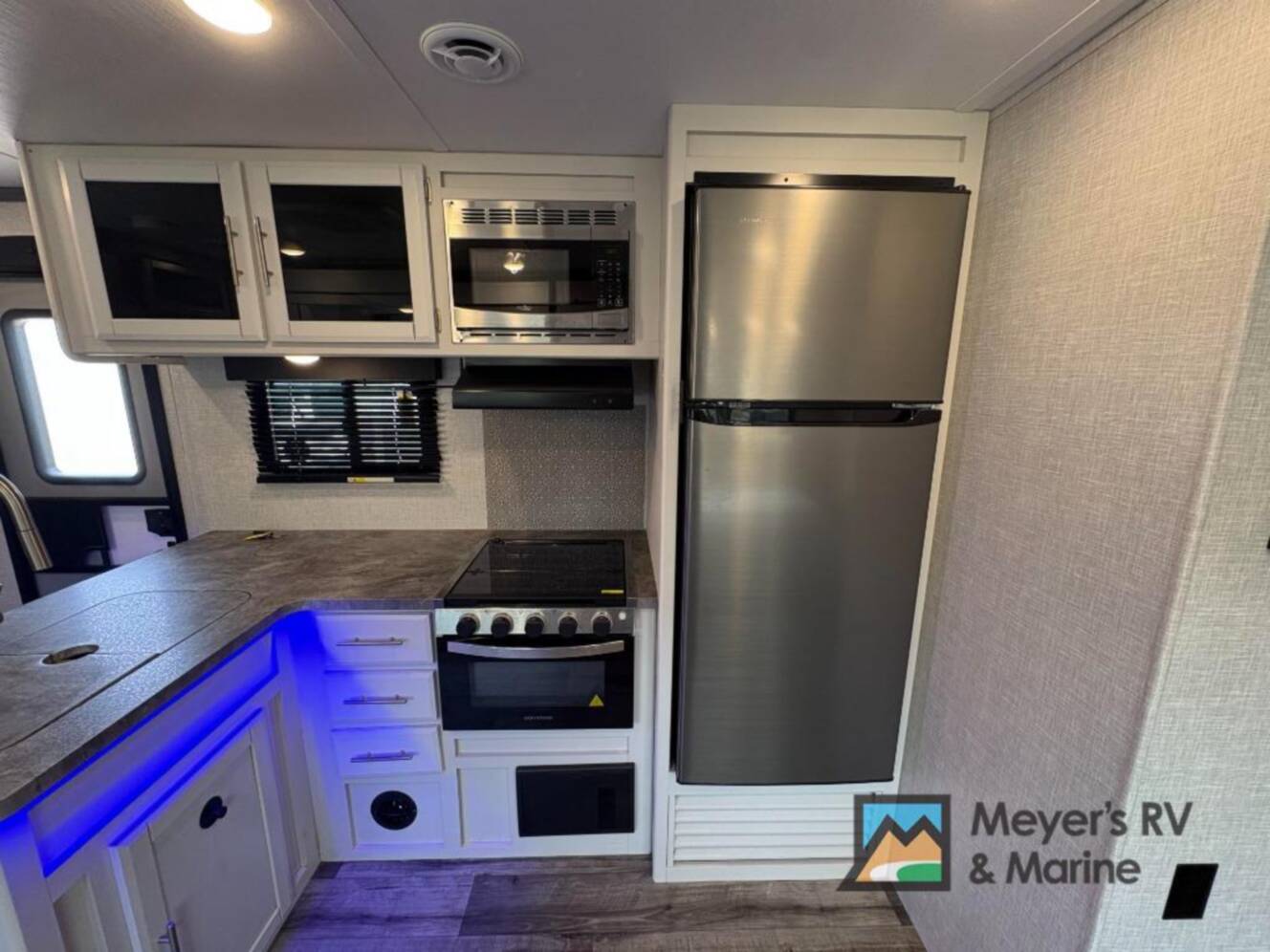A photo of this 2022 Crossroads Rv Volante 34BH