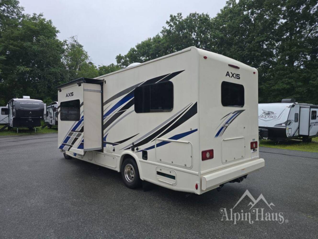 A photo of this 2023 Thor Motor Coach Axis 24.1