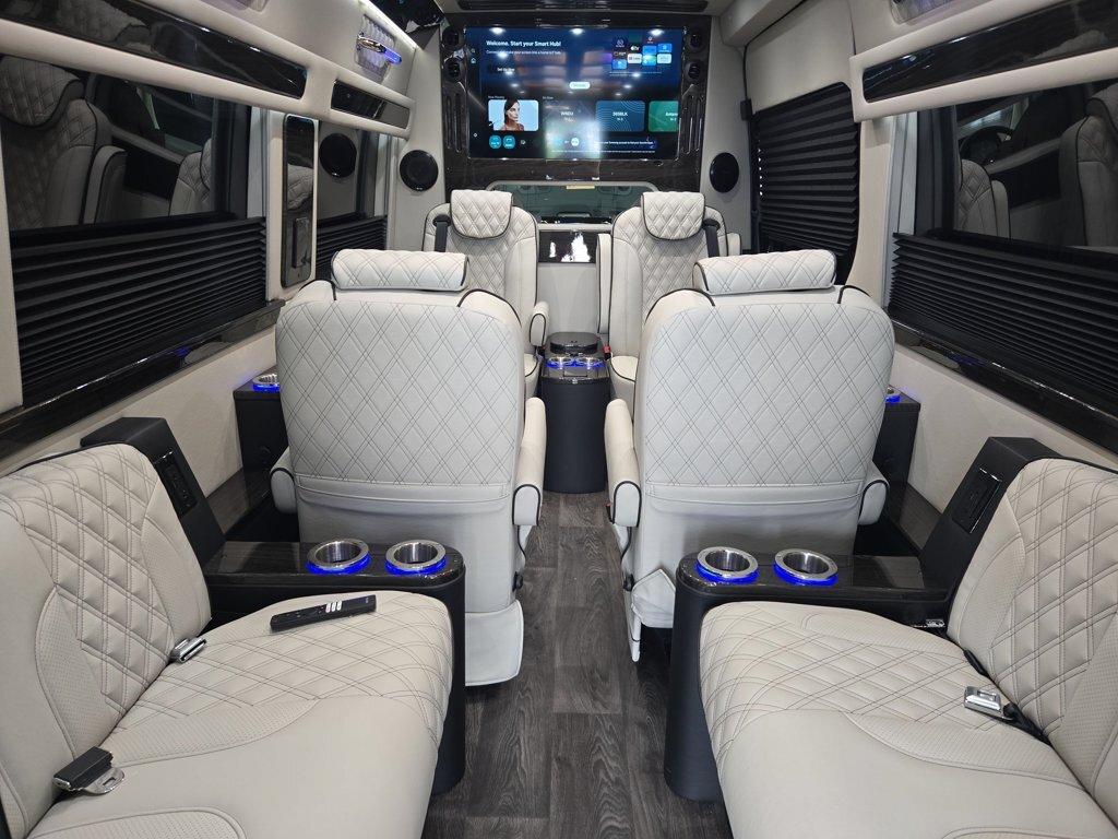 2027 Ultimate Toys COACH EXEC RV