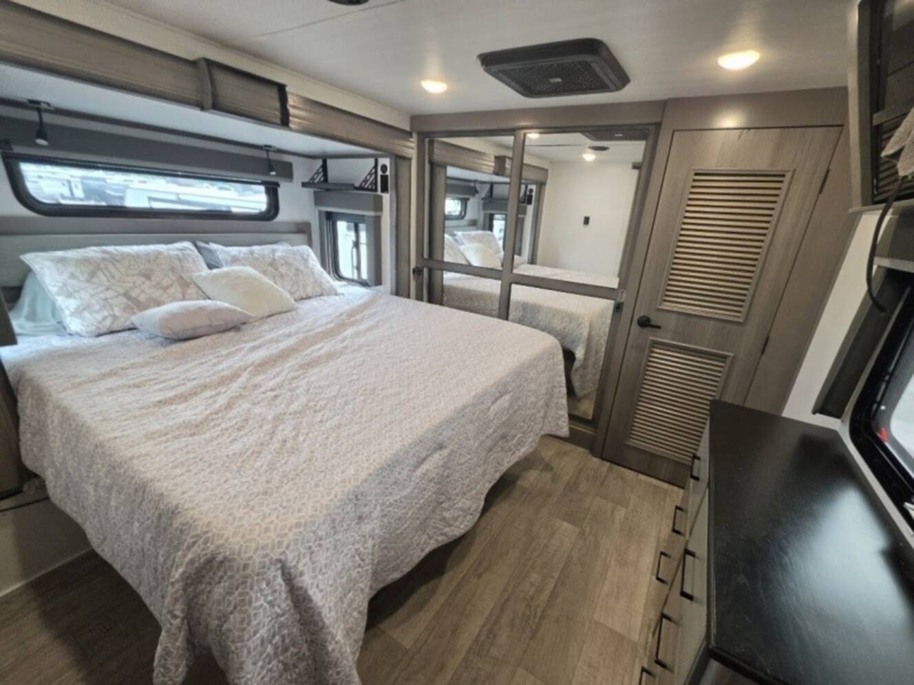 A photo of this 2022 Keystone Rv Montana 3231CK