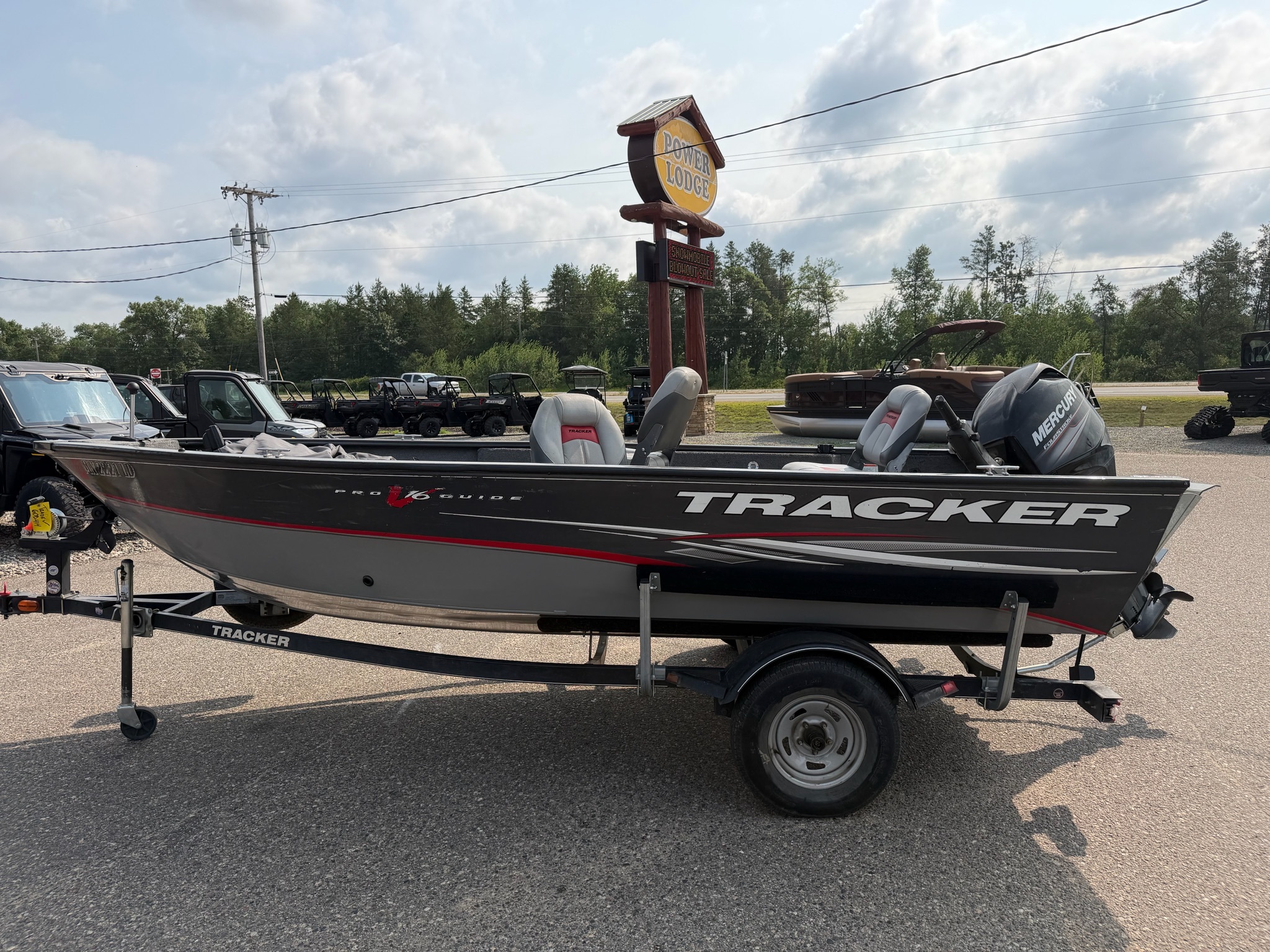 2014 Tracker 16 PRO GUIDE TILLER V-175 WT in brainerd MN