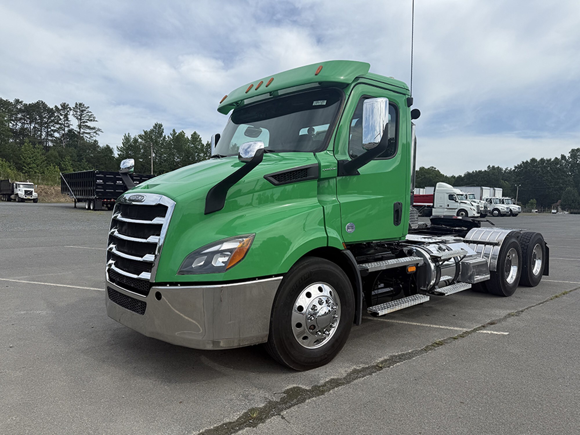 2020 FREIGHTLINER CASCADIA 116 in Albemarle, NC