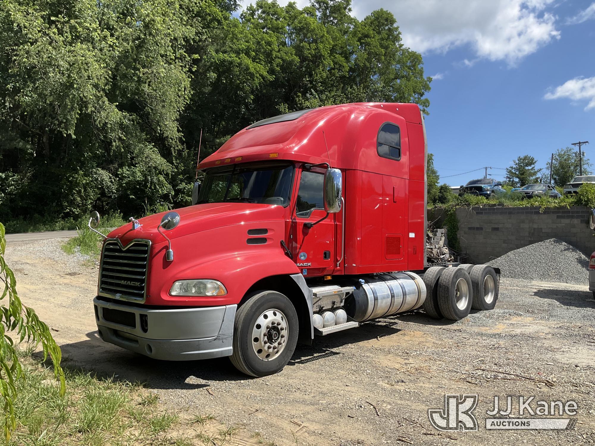 2016 MACK 600 in Sparta, NC
